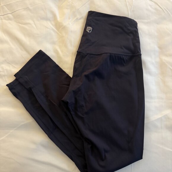Born Primitive Your Go To 7/8 Legging 2.0 Navy Medium - Picture 4 of 7
